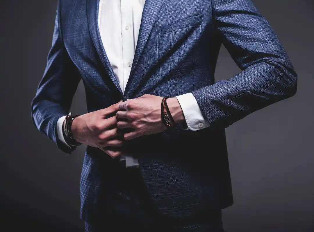 Why Choose Handcrafted Bespoke Shirts Over Mass Produced Ones